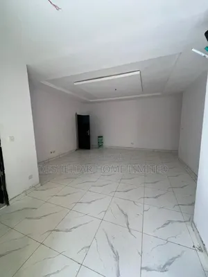 3bdrm Block of Flats in Cyberville Estate, Ikate for rent