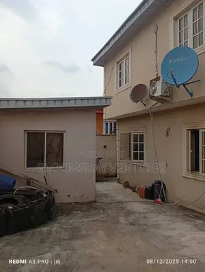 2bdrm Block of Flats in Magodo, GRA Phase 1 for sale