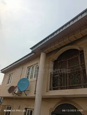 2bdrm Block of Flats in Magodo, GRA Phase 1 for sale