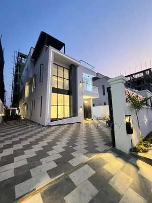 Furnished 5bdrm Mansion in Private Estate Lekki for sale