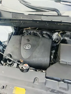 Toyota Highlander XLE 4x2 V6 (3.5L 6cyl 8A) 2018 White