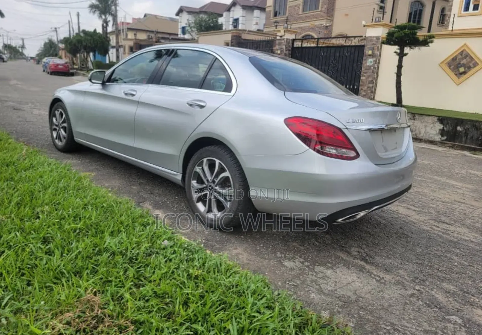 Mercedes-Benz C300 2017 Silver