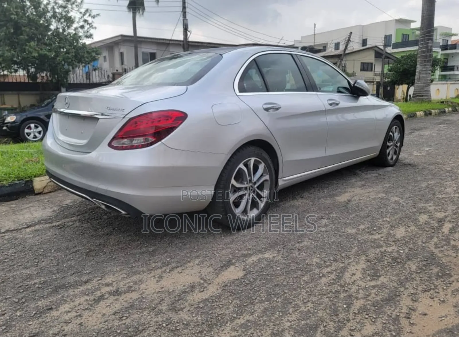 Mercedes-Benz C300 2017 Silver