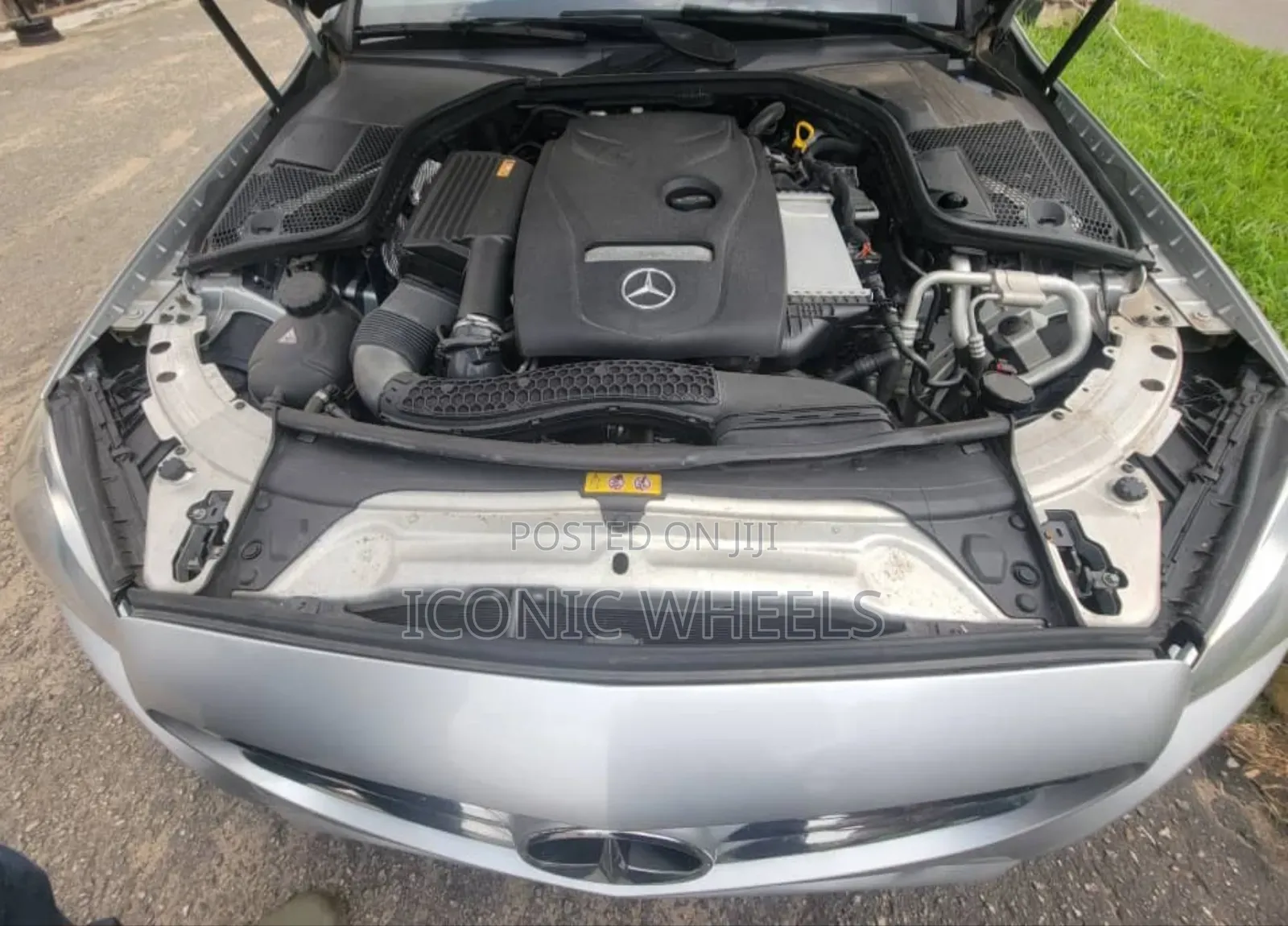 Mercedes-Benz C300 2017 Silver