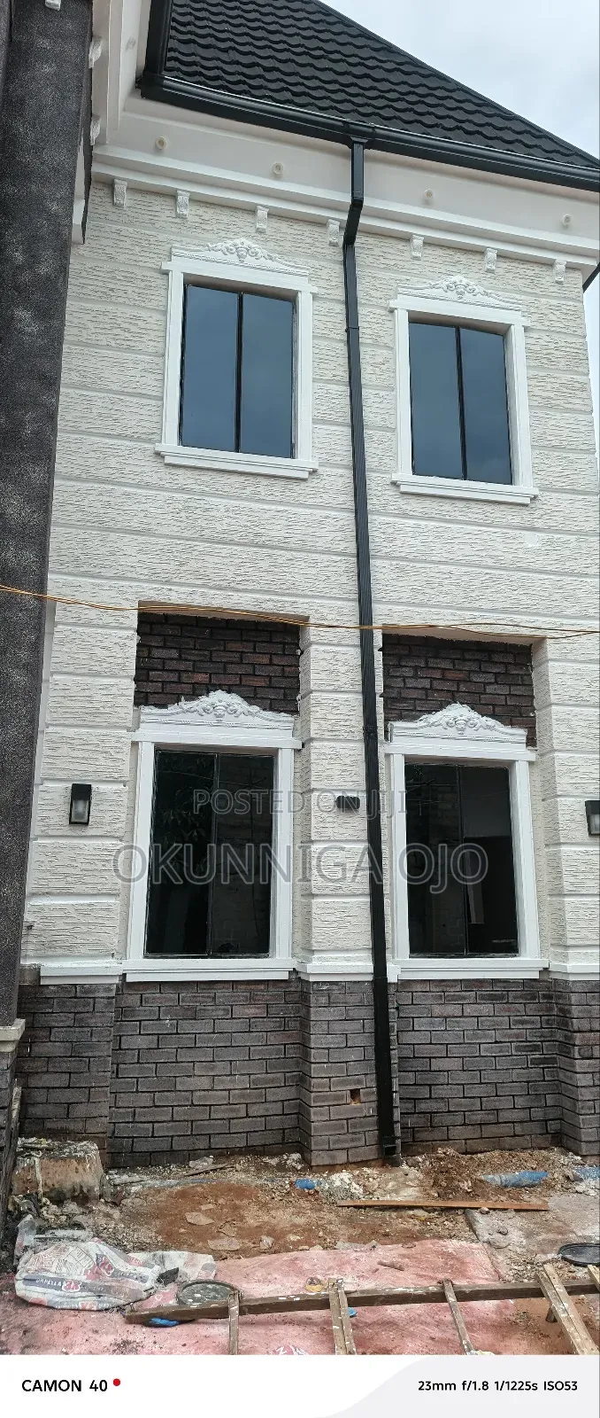 Gravitex Paint