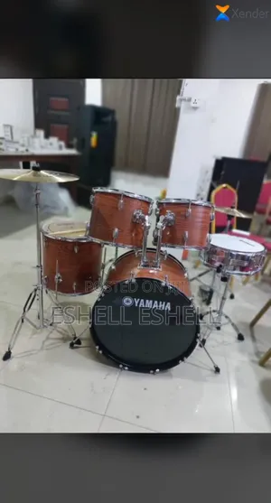 Yamaha 5pc Drum Set