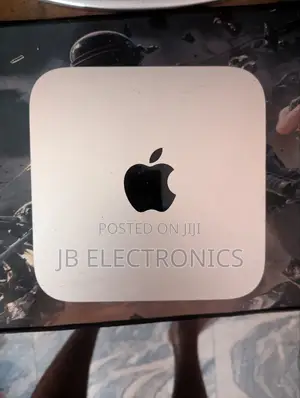 Desktop Computer Apple Mac Mini 4GB Intel Core I5 SSD 500GB