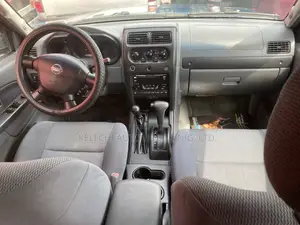 Nissan Frontier Automatic 2005 Blue