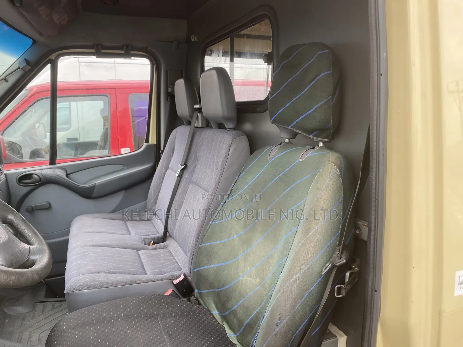Mercedes-Benz Sprinter 2002 Yellow