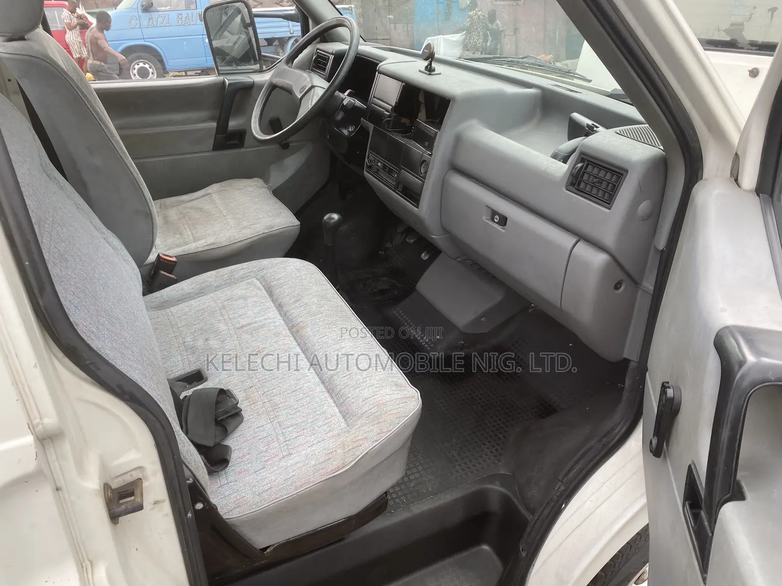 Volkswagen Transporter 2002 White