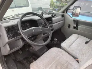 Volkswagen Transporter 2002 White