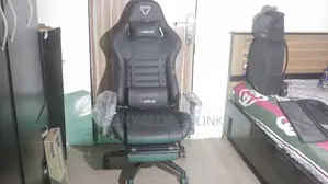 All Black New Gamers Classic Chair
