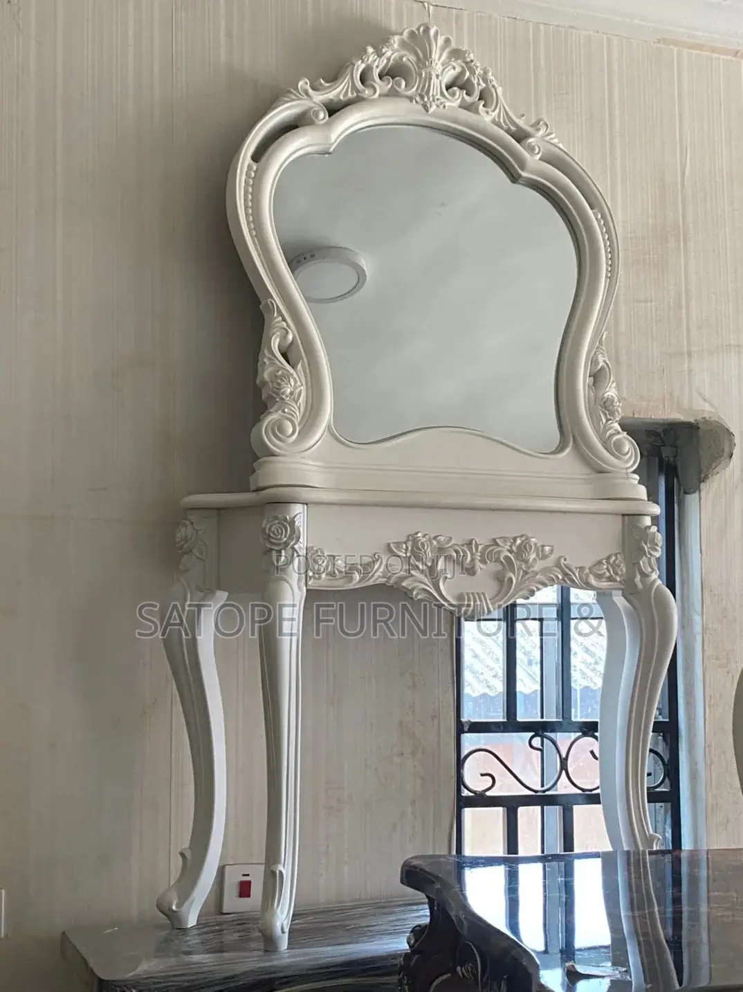 Luxury Royal Mirror Console