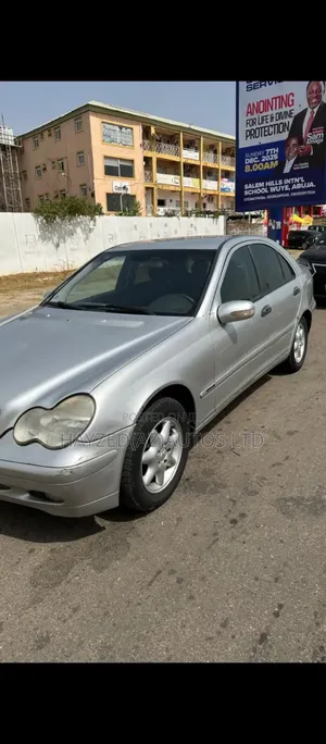Mercedes-Benz C300 2005 Silver