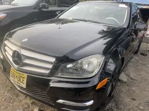 Mercedes-Benz C300 Sport 4Matic Sedan AWD (3.5L 6cyl 7A) 2014 Black