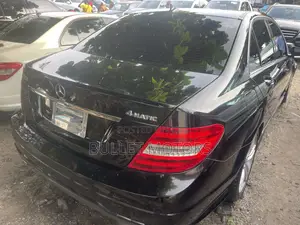 Mercedes-Benz C300 Luxury 4Matic Sedan AWD (3.5L 6cyl 7A) 2013 Black