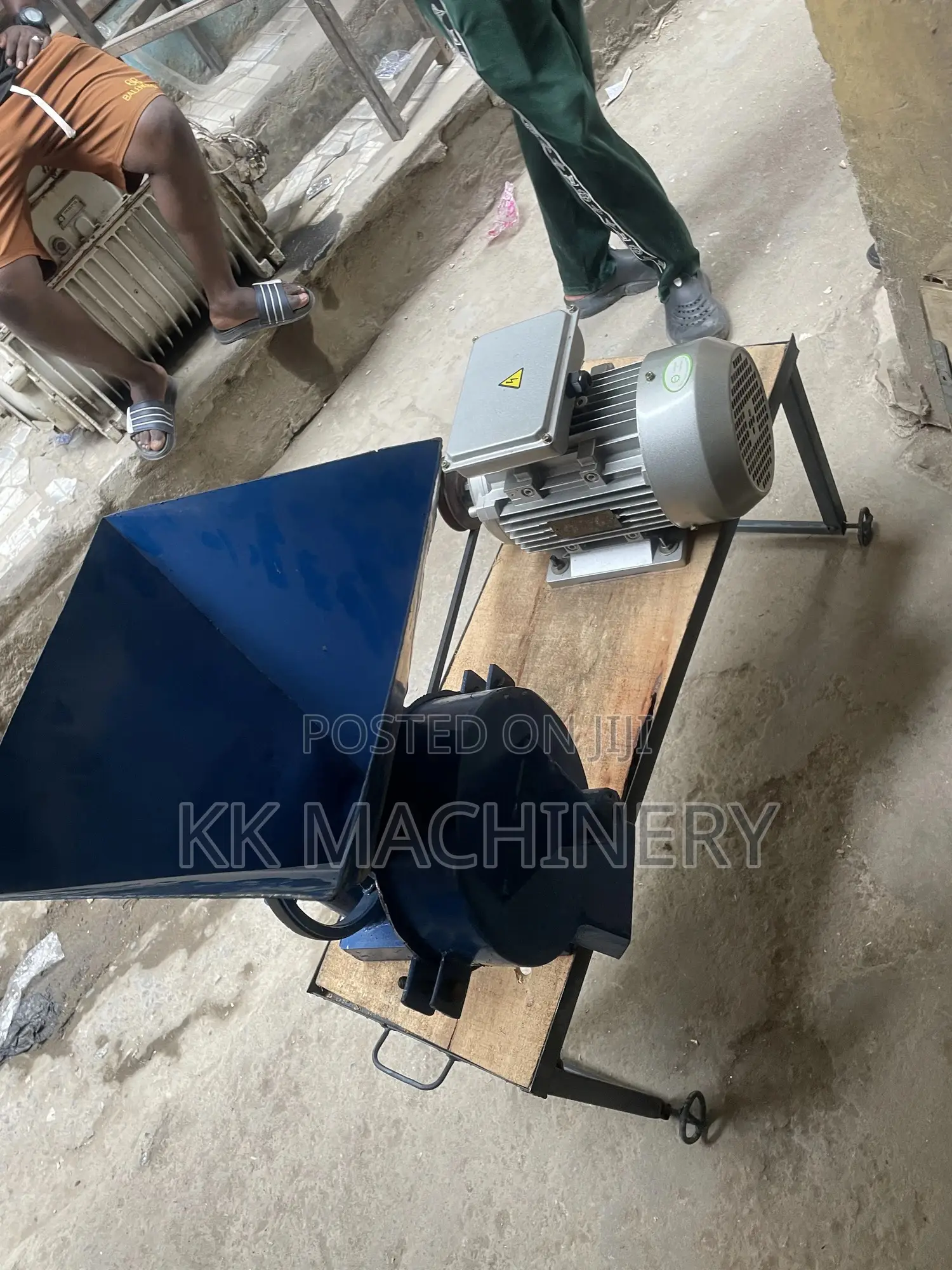 Electric Grinding Machine With 3hp Moth