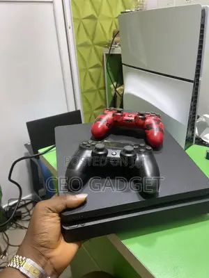 Playstation 4 Slim