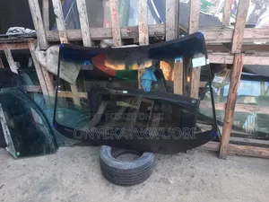 Toyota Sienna 2006 Windscreen6