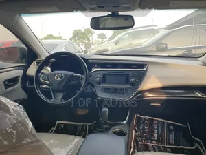 Toyota Avalon XLE Sedar FWD (3.5L 6cyl 6A) 2013 Black