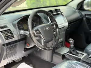 Toyota Land Cruiser Prado 2021 Black