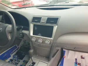 Toyota Camry LE 4dr Sedan (2.5L 4cyl 6AM) 2010 Gray
