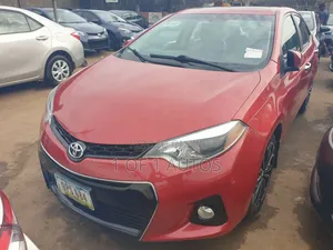 Toyota Corolla S 4dr Sedan (1.8L 4cyl CVT) 2014 Red