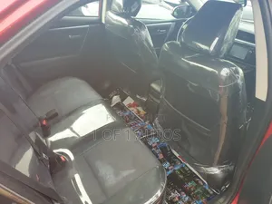 Toyota Corolla S 4dr Sedan (1.8L 4cyl CVT) 2014 Red