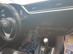 Toyota Corolla LE 2020 Red