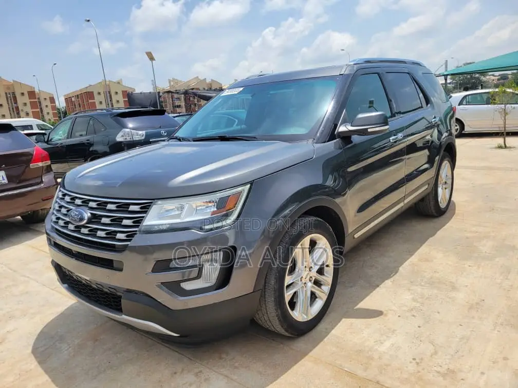 Ford Explorer 2016 Silver