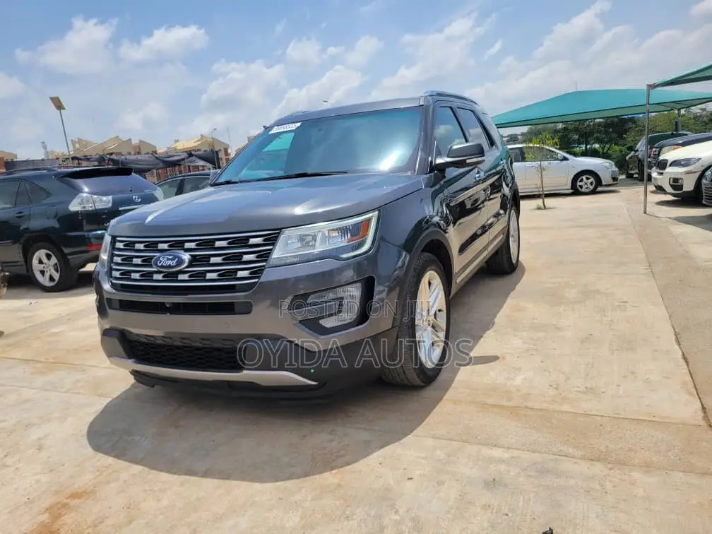 Ford Explorer 2016 Silver