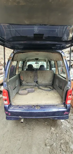 Suzuki APV Minibus 2008 Blue