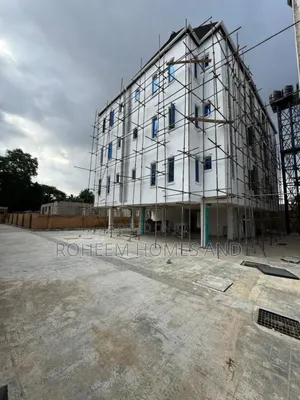 3bdrm Block of Flats in Secured Area, Yaba for sale