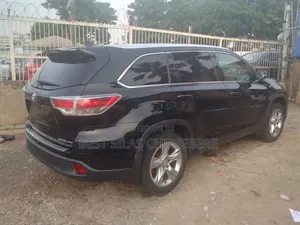 Toyota Highlander 2015 Black