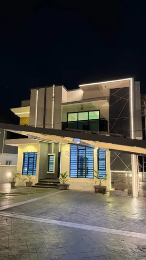 4bdrm Mansion in Akobo for sale