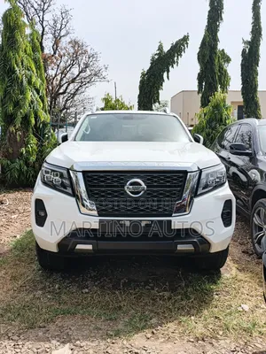 New Nissan Navara 2025 White