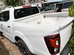 New Nissan Navara 2025 White
