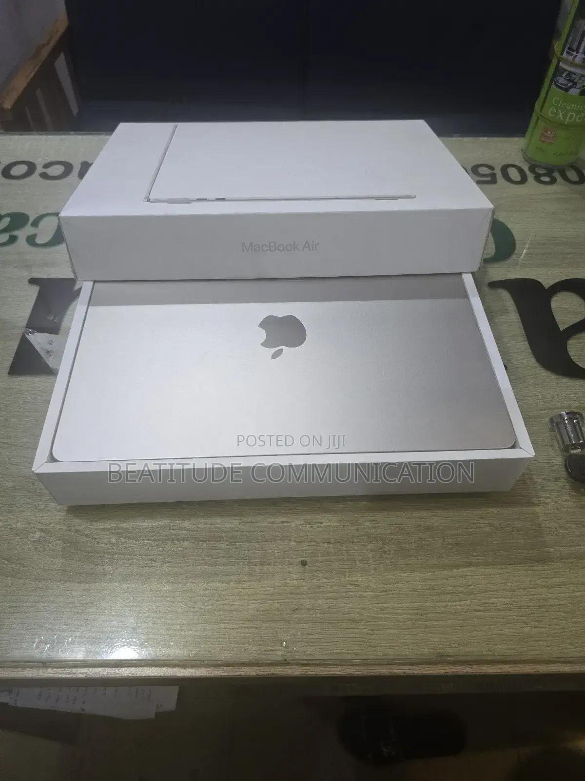 Laptop Apple MacBook Air 2022 M2 8GB Intel Core M2 SSD 256GB