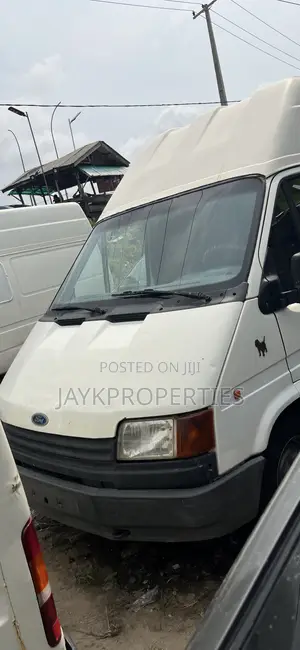 Ford Transit 1990 White