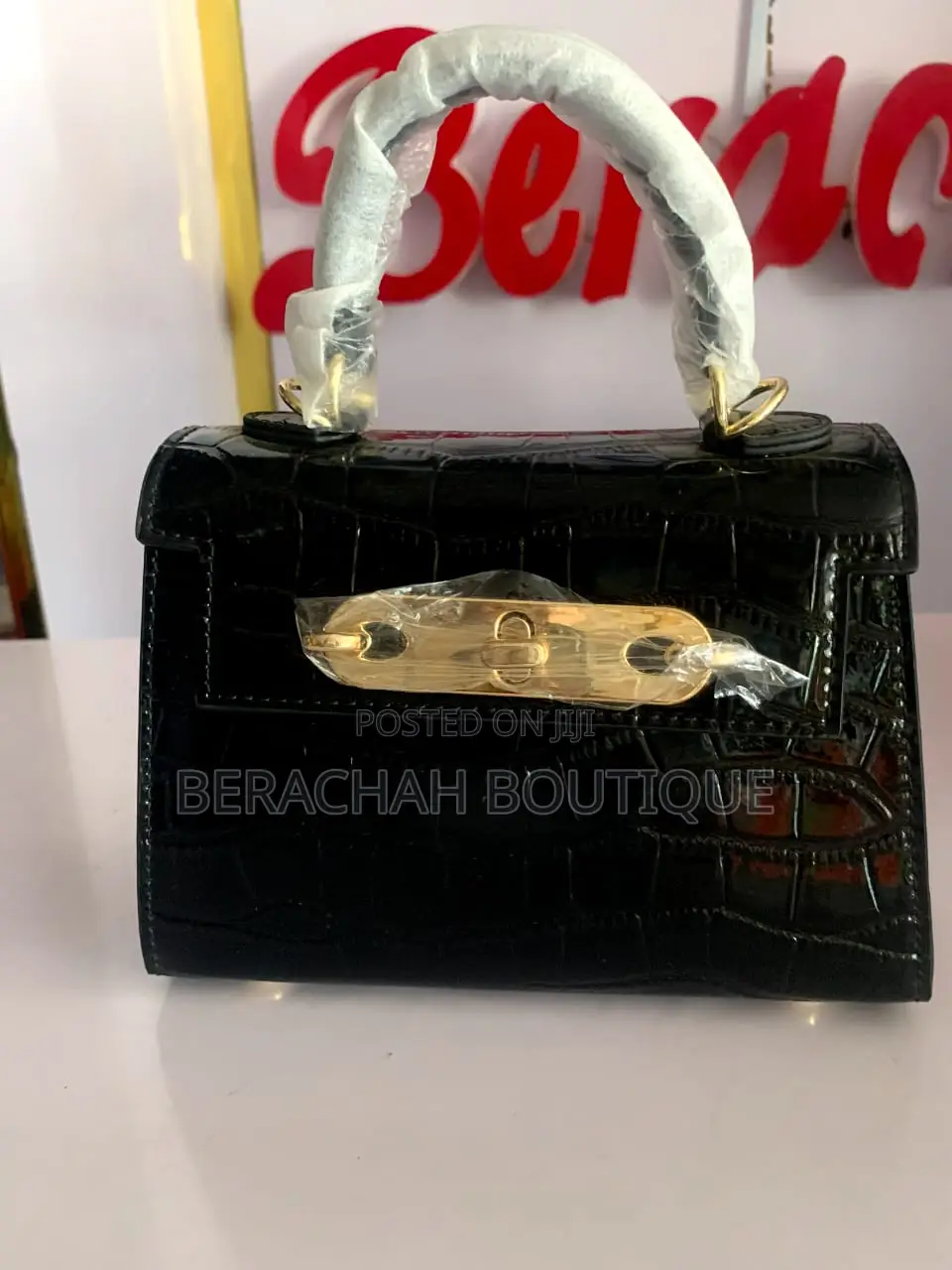 Ladies Hand Bag