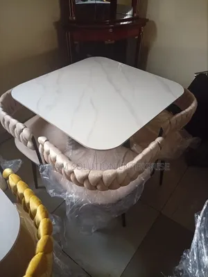 Quality Mini Dinning Table With Chairs