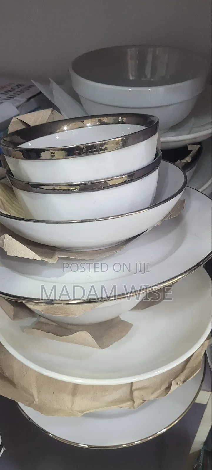 Dinnerware , Dishwasher , and Microwave Safe , 4 Dinner Plate .