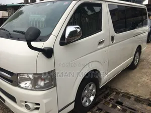Toyota HiAce 2012 White