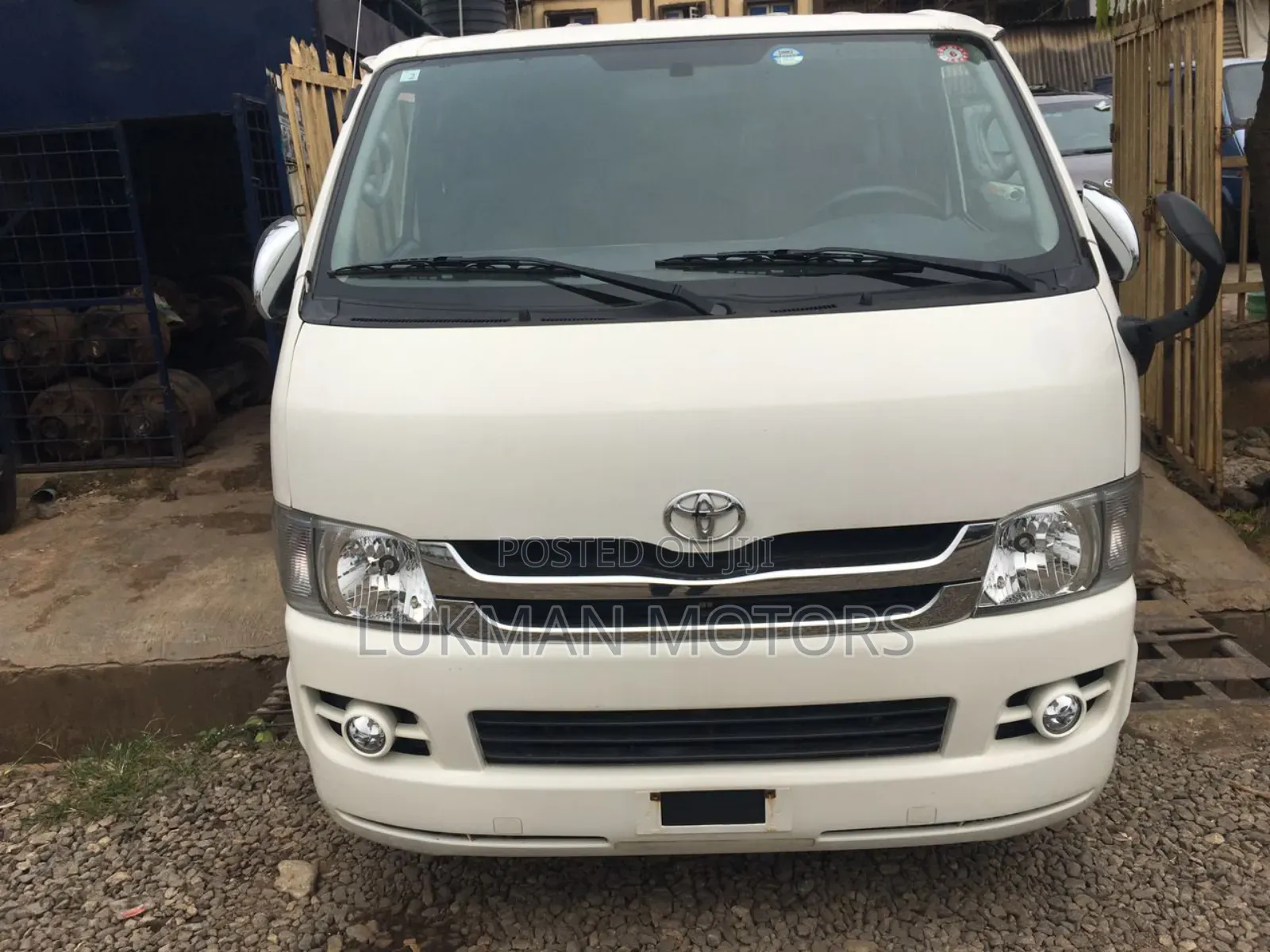 Toyota HiAce 2012 White