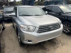Toyota Highlander Limited 2010 Silver