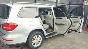 Mercedes-Benz GL-Class GL450 4MATIC 4dr SUV AWD (4.7L 8cyl Turbo 7A)
