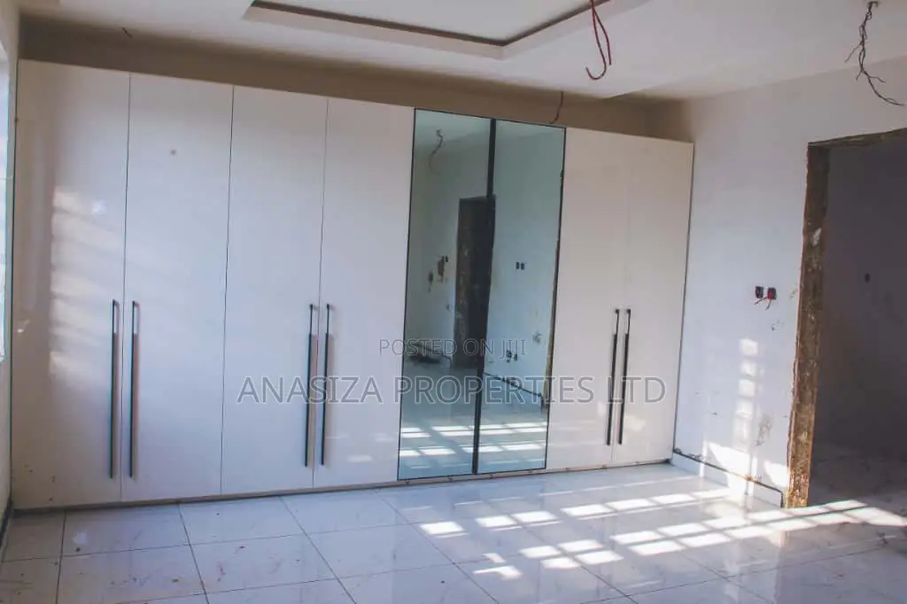 4 Bedroom Terraces