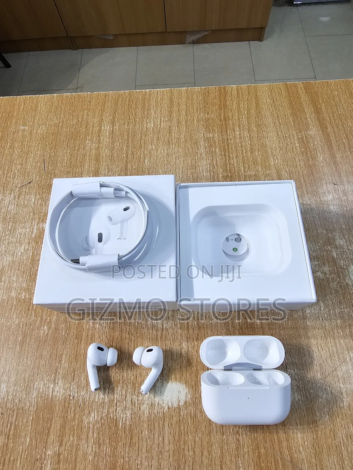 Open Box Airpods Pro 2 Usb C