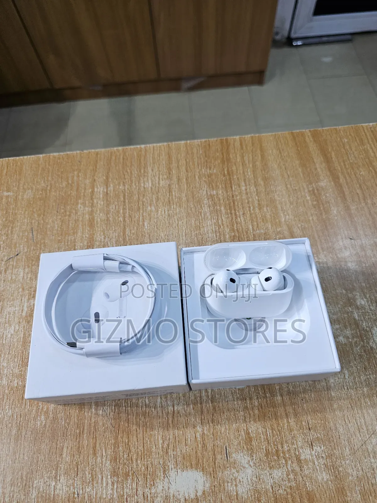 Open Box Airpods Pro 2 Usb C