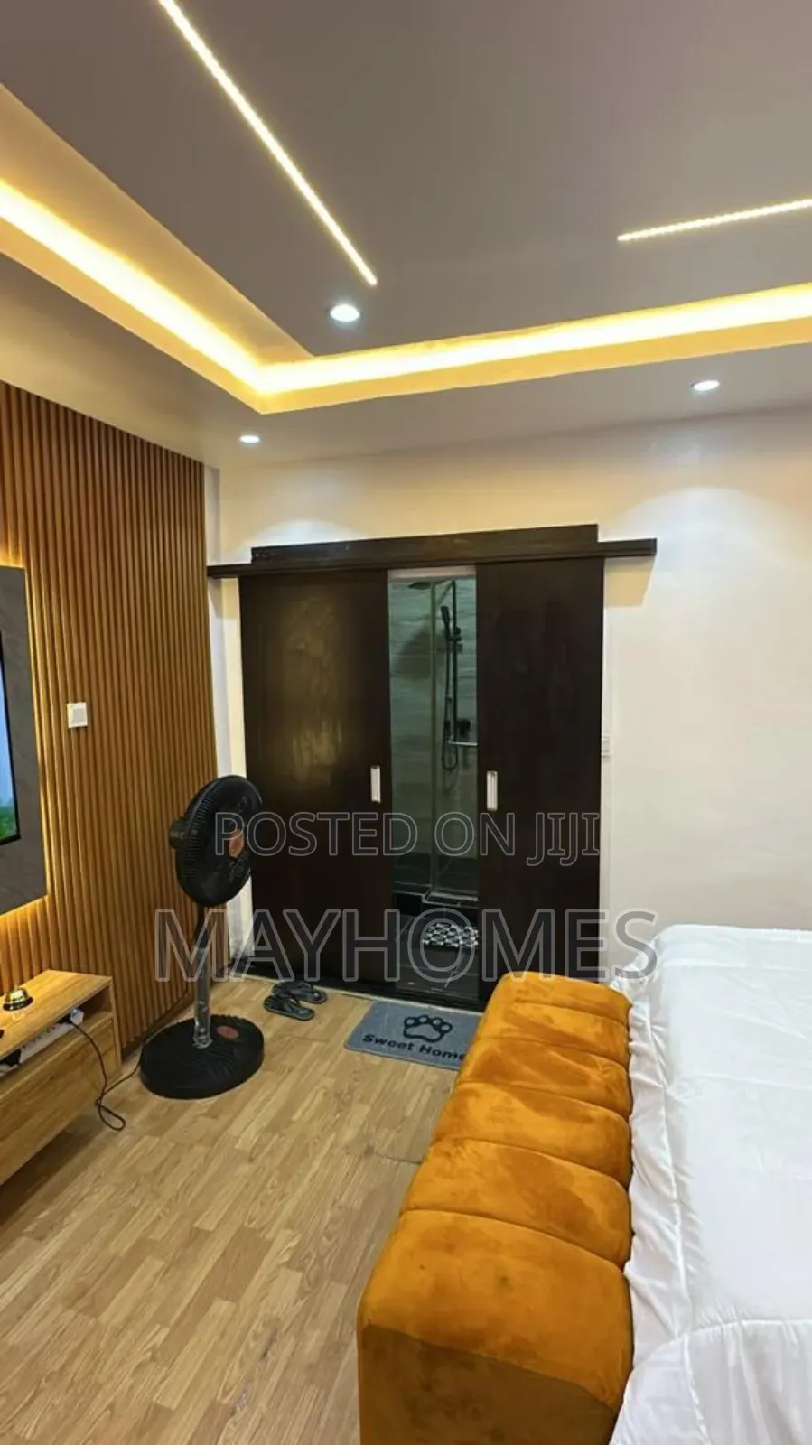 Studio Room